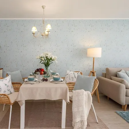 Veronikapartman - Brand New & Cozy - With Underground Garage *