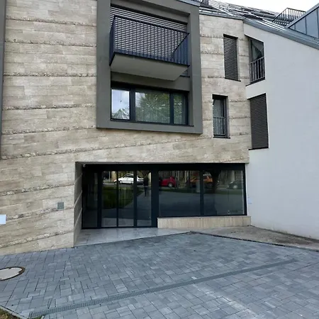 Apartment Veronikapartman - Brand New & Cozy - With Underground Garage Heviz